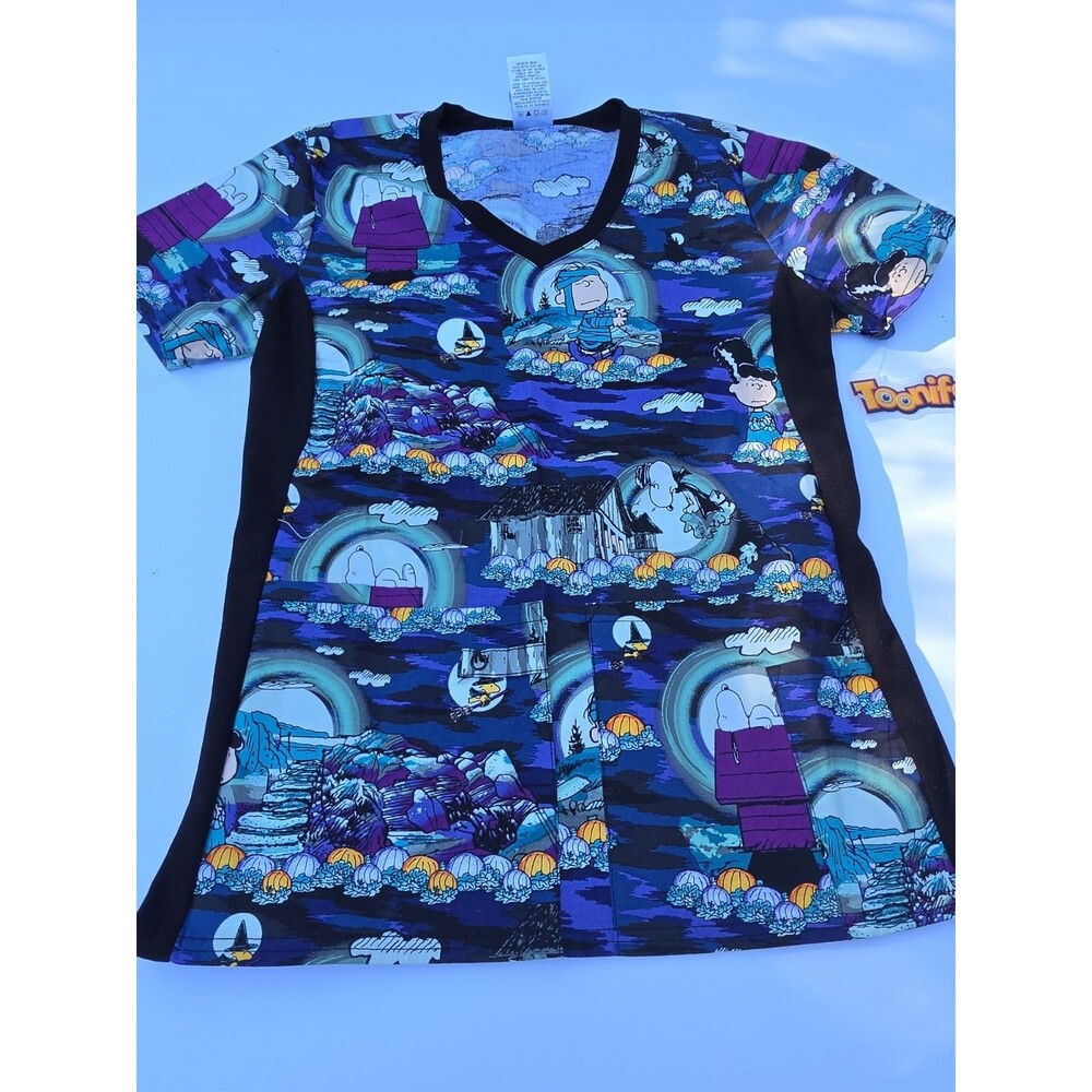 Nwt Peanuts Snoopy Halloween Scrubs Women Size XXS, V Neck 2 Pockets